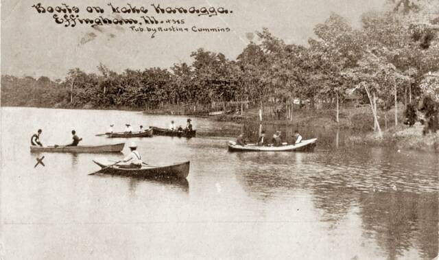 Boats on Lake Kanagga Boats on Lake Kanagga